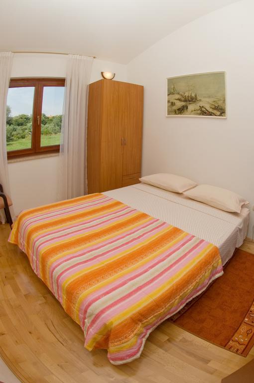 Tar-Vabriga Holiday Home Magnolia מראה חיצוני תמונה